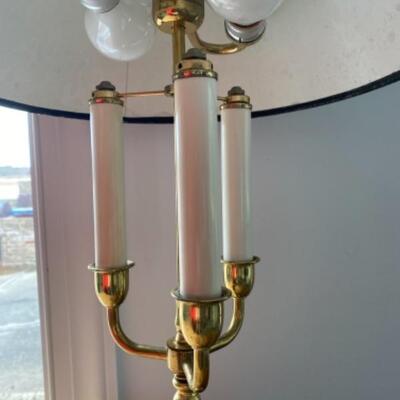 S179 Columbia University Desk Lamp 