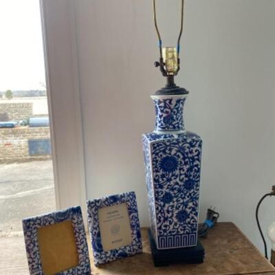 S184  Pair of Porcelain Phoenix Frames with Lamp 