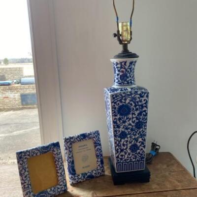 S184  Pair of Porcelain Phoenix Frames with Lamp 