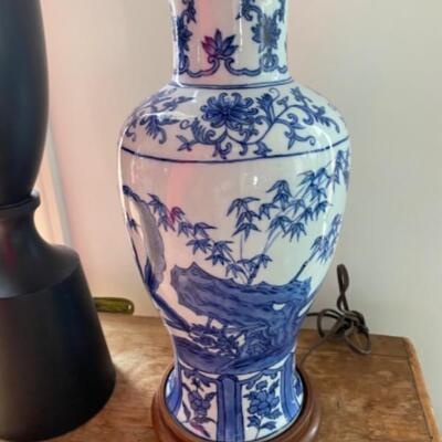 S185 Wooden and Porcelain Vase Lamp 