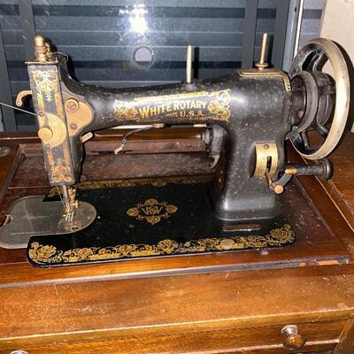 #33 - Sewing Machine Table