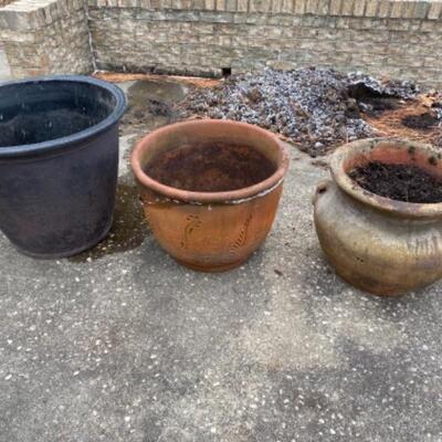 S331 Three Large Flower Pots 