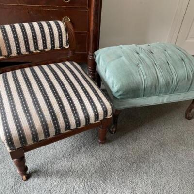 S197 Victorian Chair and Ottoman 