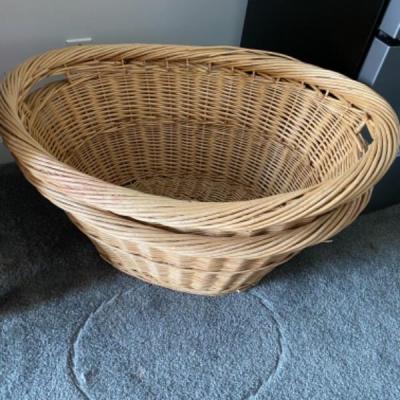 206 Set of 2 Wicker Baskets 