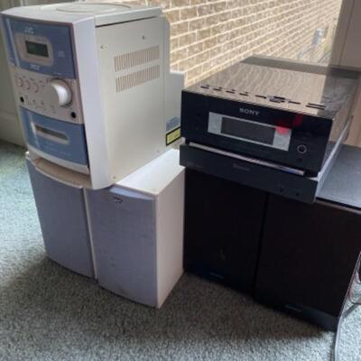 208 Sony and JVC Radios 