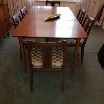 6 MCM chairs