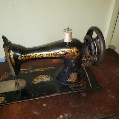 Singer sewing machine 