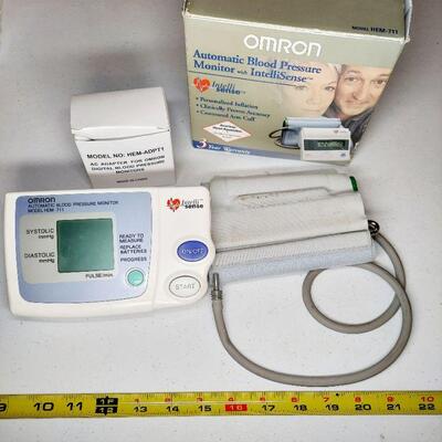 OMRON AUTOMATIC BLOOD PRESSURE MONITOR 