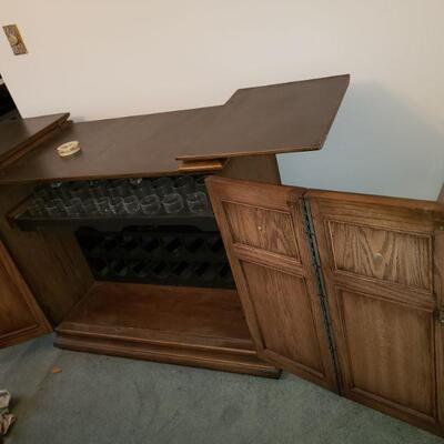 Bar that extends