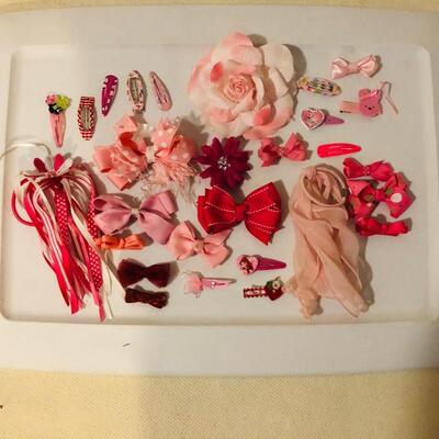 Lot of hair bows