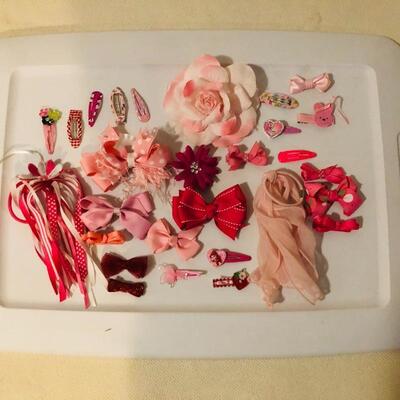 Lot of hair bows