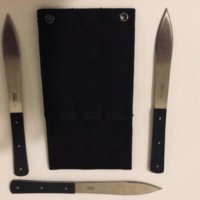 Knife Throwing Set