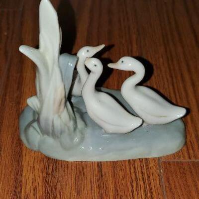 Lladro Nao Three Geese Ducks Porcelain Figurine (item #44) - One beak end is missing