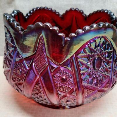 Vtg. Indiana Glass red heirloom Iridescent carnival glass bowl