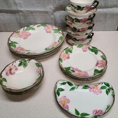 22 piece mostly 1995 Franciscan Desert Rose dishes