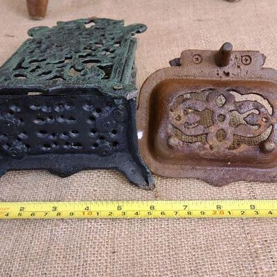 Cast iron soap dish and letter holder