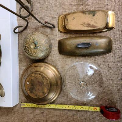 8 piece brass/metal assortment (plus lids on two pieces) 
