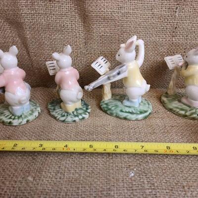 4 porcelain bunny musicians