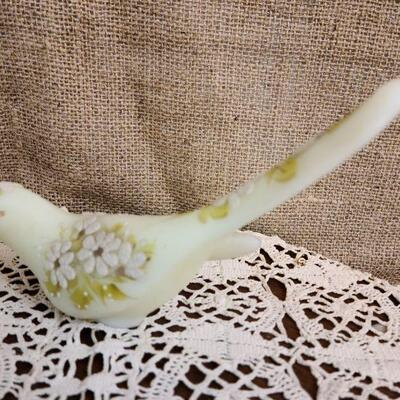 Fenton custard glass bird figurine signed R. Delaney