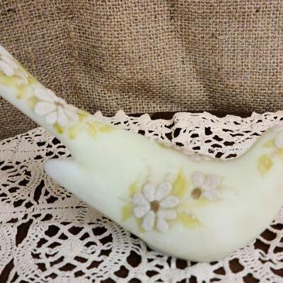 Fenton custard glass bird figurine signed R. Delaney
