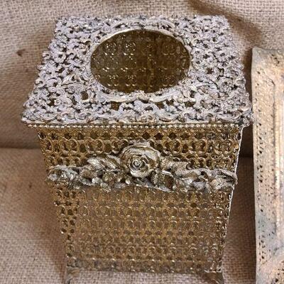 Vintage vanity lot 3 piece