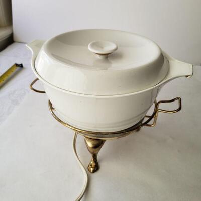 Covered dish with heating stand CorningWare