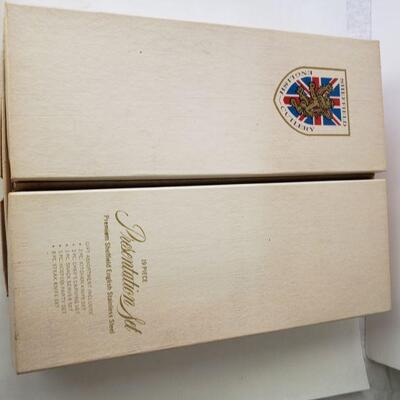 19 piece Sheffield stainless steel set carving 