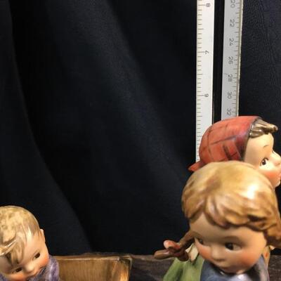 Lot 40: Hummel #406 â€œPleasant Journeyâ€ TMK 6 MINT