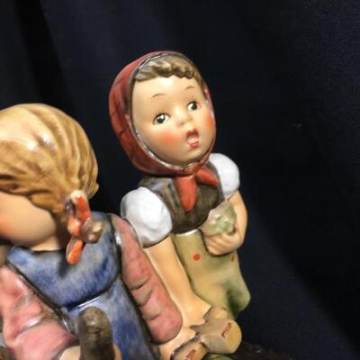 Lot 40: Hummel #406 â€œPleasant Journeyâ€ TMK 6 MINT