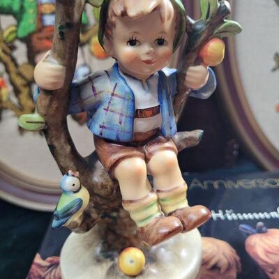 LOT# 53 'Apple tree Boy&GIrl' HUM#'s 141/I -&- 142/I **PLUS 2 Needlpoints**