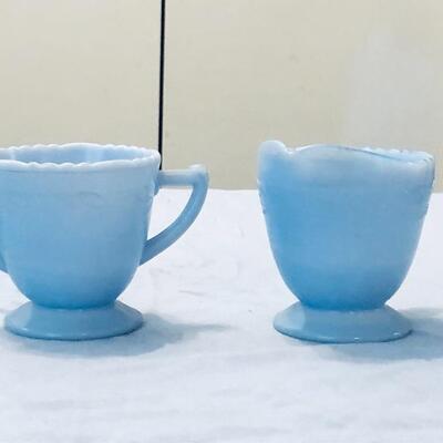 McKee Delphite Creamer Set