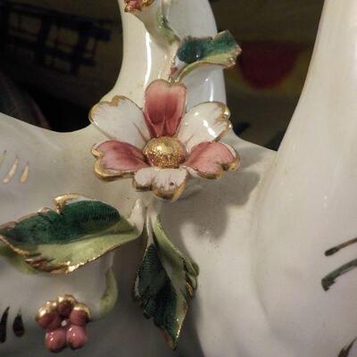"14 in. Twin Ceramic Swans".