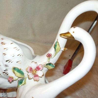 "14 in. Twin Ceramic Swans".