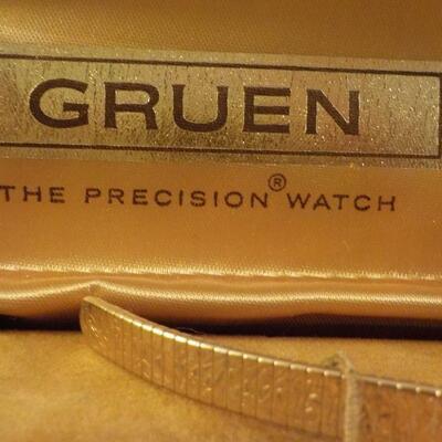 " Vintage Gruen High Fashion Ladies Watch". Gold Plated.