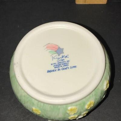 Kinka Raecath Enesco Child Bible Trinket Box