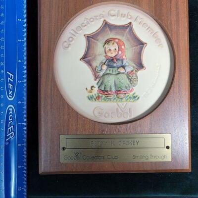 LOT# 67 "Smiling Through" w/Stand & Plaque HUM# 408/0