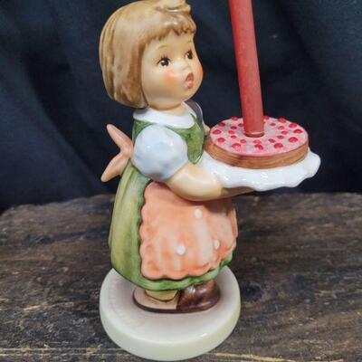 LOT# 69 HUM# 440 "Birthday Candle" w/CC Stand, TMK 6, MINT