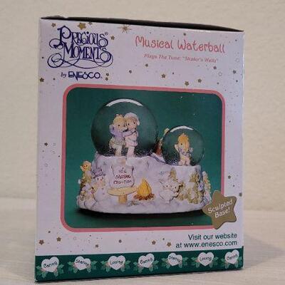 Lot 5: Vintage New Stock Precious Moments Musical Waterball 