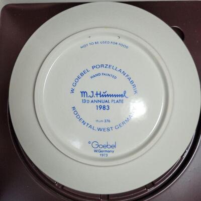 TME LOT (B) TWELVE Hummel Plates