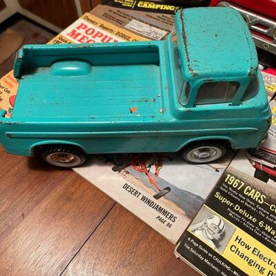 Metal Ford Econoline Toy Truck