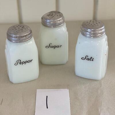 Lot 1 Set 3 Vintage Milkglass Salt Pepper Sugar Shakers