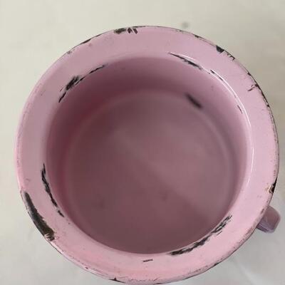 Lot 16 Small Pink Porcelain Pot 