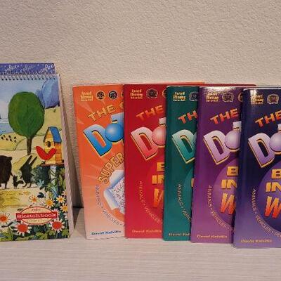 Lot 32: Assortment of Children's Art Activity Books