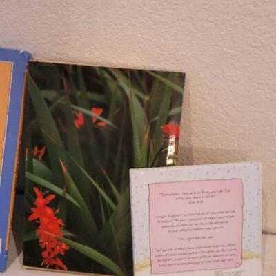 Lot 33: Assorted Vintage Books