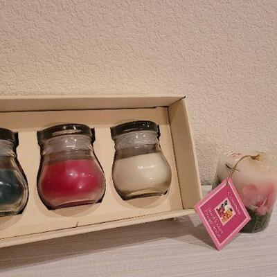 Lot 40: Assortment of New Candles