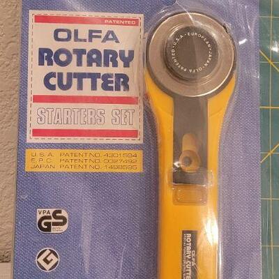 Lot 42: New Rotary Set CRAFT ARTS SEWING