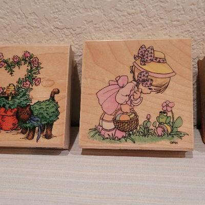Lot 52: Assorted Craft Stamps