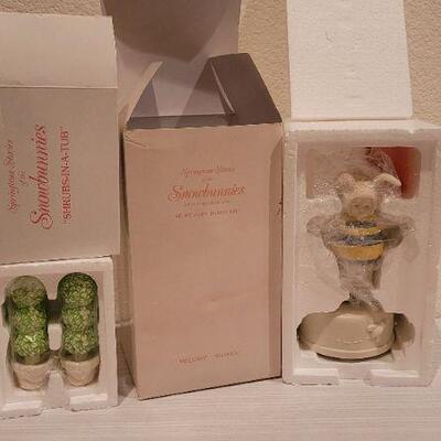 Lot 63: Vintage New Stock Dept. 56 SNOWBABIES feat. Revolving Music Box