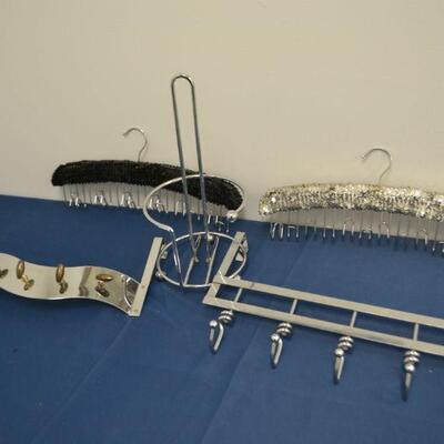 LOT 74  HANGERS AND ORGANIZERS