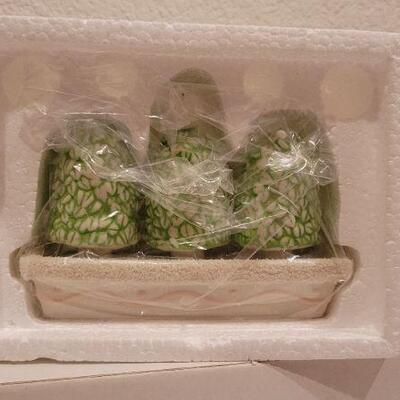 Lot 67: Vintage New Stock Dept. 56 and HALLMARK Topiary Collectibles 